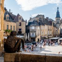 Sarlat by Ruth Nicholls